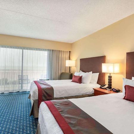 Ramada Plaza By Wyndham Virginia Beach Oceanfront Exteriér fotografie