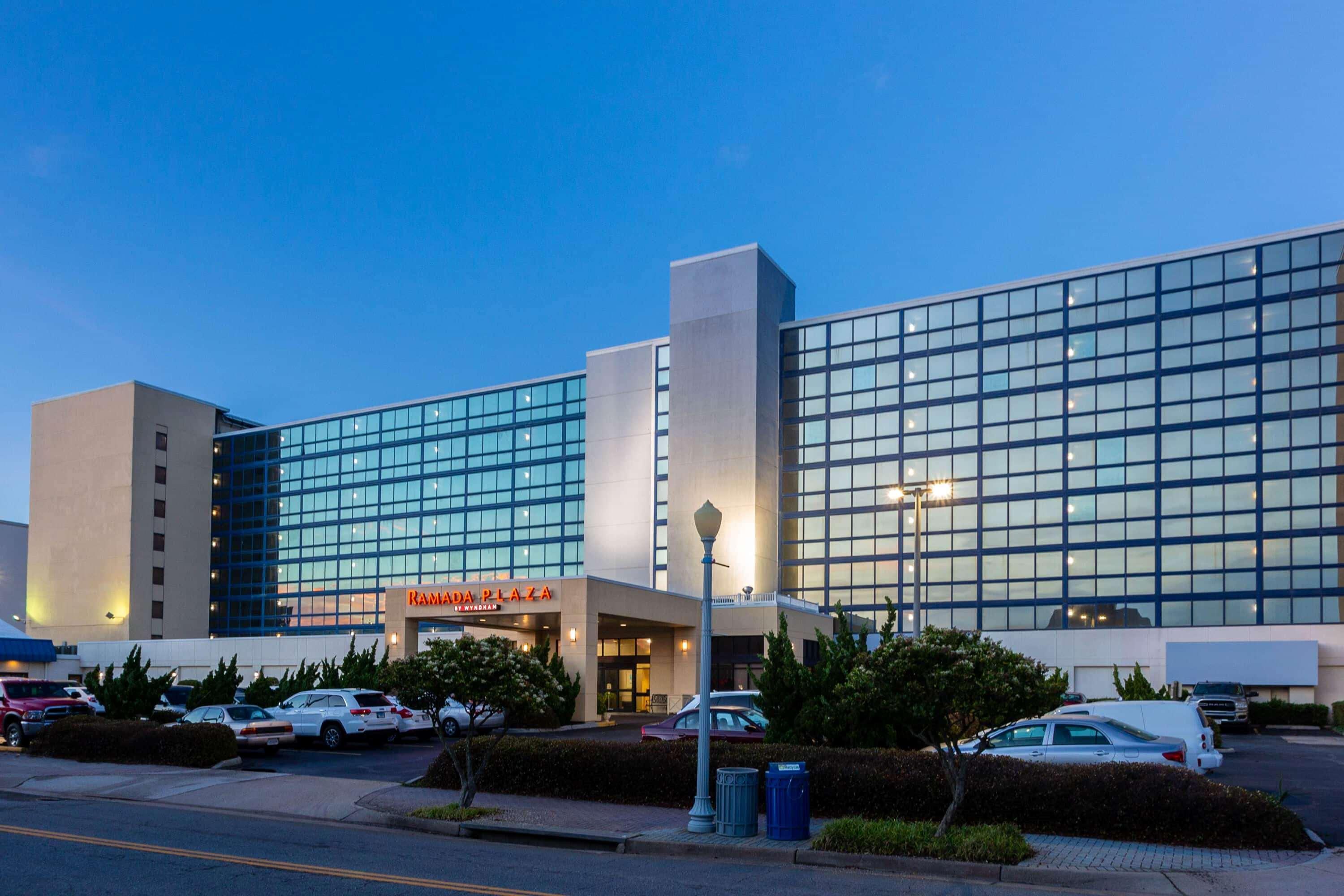 Ramada Plaza By Wyndham Virginia Beach Oceanfront Exteriér fotografie